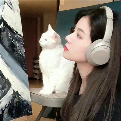 你是老板娘我是白月光